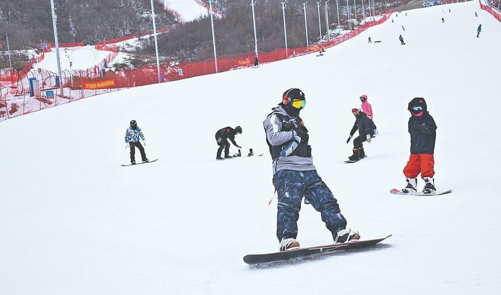 陕西大众冰雪旅游季在铜川启动