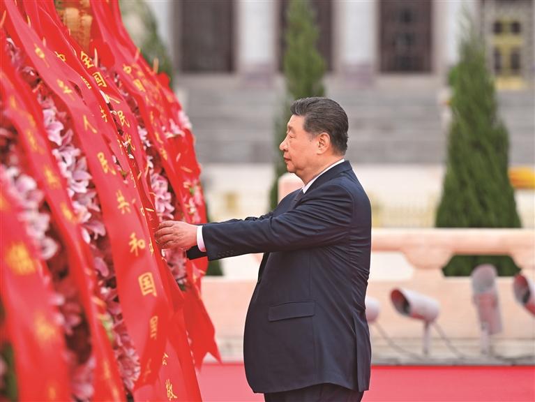 烈士纪念日向人民英雄敬献花篮仪式在京隆重举行
